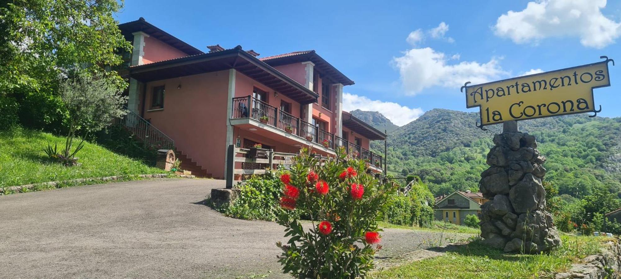 Apartamentos La Corona - Cabrales Carrena de Cabrales Exterior foto